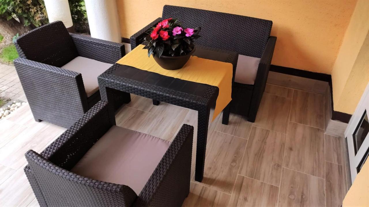 Helena Studio Apartman Siófok Extérieur photo